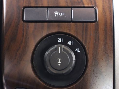 Used 2016 Ford F350 Lariat w/ Lariat Ultimate Package image 26