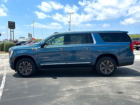 New 2026 GMC Yukon XL Elevation AWD/4WD image 5