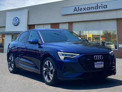 Used 2022 Audi e-tron Premium w/ Convenience Plus Package AWD/4WD image 1