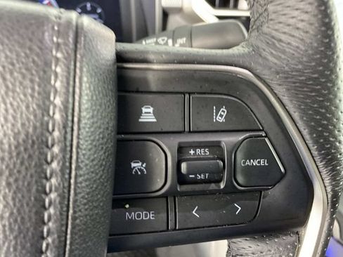 Used 2025 Toyota Tundra Limited AWD/4WD image 16