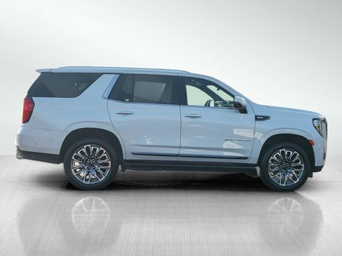 Used 2023 GMC Yukon Denali Ultimate AWD/4WD image 6
