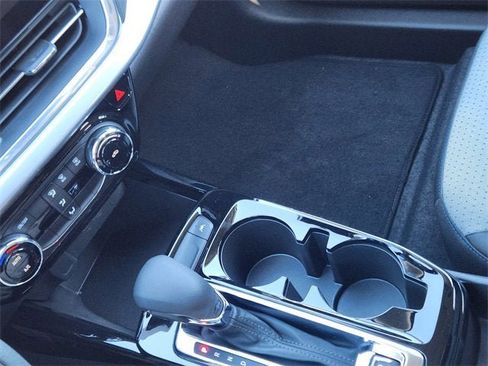 New 2025 Chevrolet Trax LT image 34