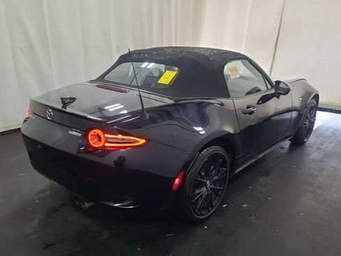 Used 2024 MAZDA MX-5 Miata Club RWD image 2
