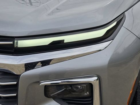 Used 2024 Chevrolet Traverse LT FWD image 10
