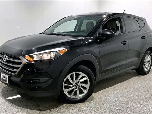 Used 2018 Hyundai Tucson SE image 3