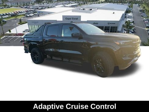 Used 2025 Chevrolet Colorado Z71 w/ Midnight Edition AWD/4WD image 9
