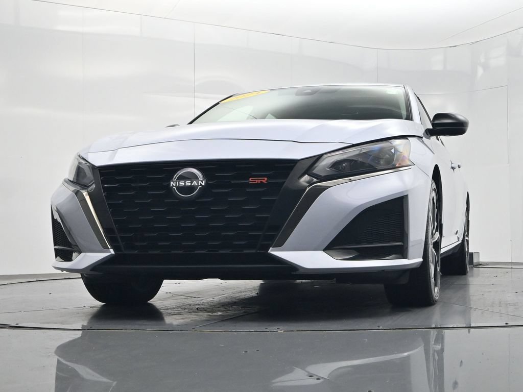 Used 2024 Nissan Altima 2.5 SR w/ SR Premium Package AWD/4WD image 41