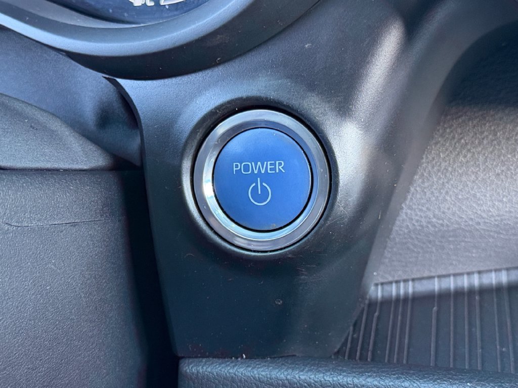 Used 2024 Toyota Sienna XLE Woodland Edition AWD/4WD image 32