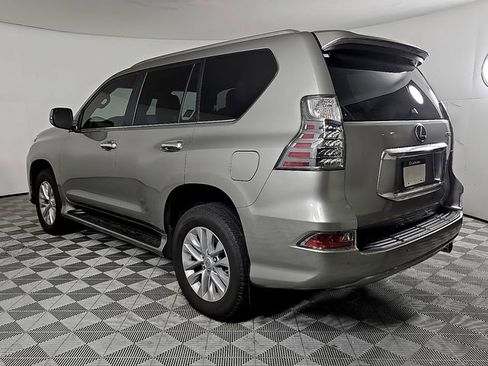 Used 2022 Lexus GX 460 Premium w/ Premium Package image 7