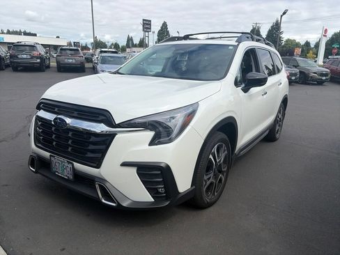 Used 2024 Subaru Ascent Touring AWD/4WD image 2