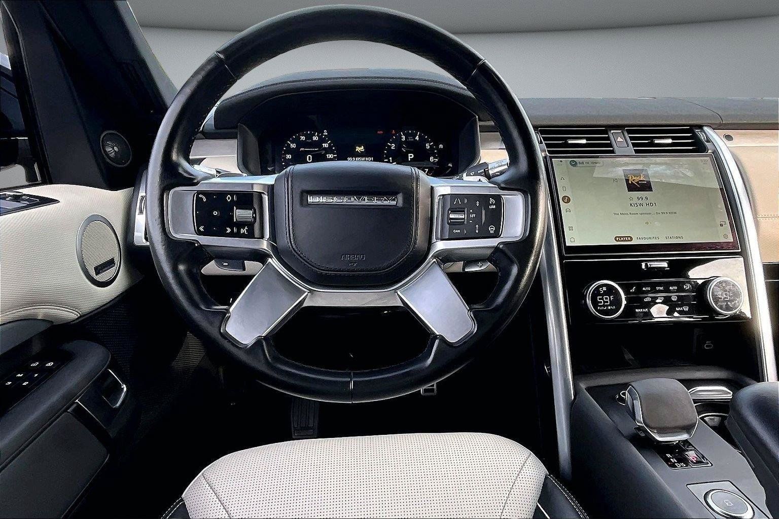 Used 2022 Land Rover Discovery HSE R-Dynamic AWD/4WD image 9