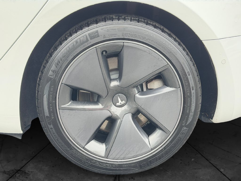 Used 2021 Tesla Model 3 Standard Range Plus RWD image 27