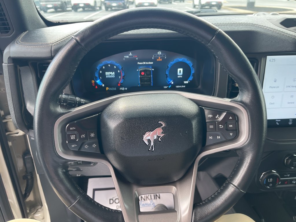 Used 2025 Ford Bronco Badlands AWD/4WD image 17