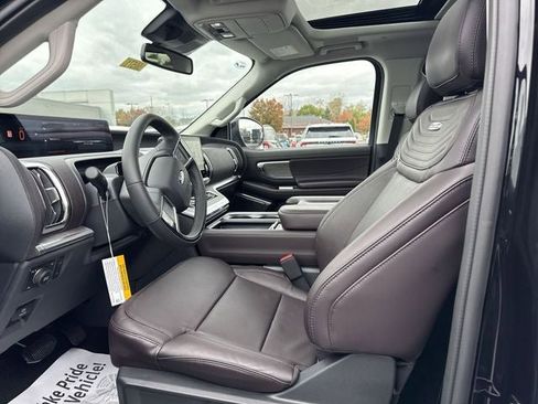 New 2025 Ford Expedition Platinum w/ Platinum Ultimate Package image 11