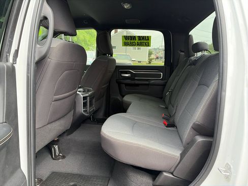 Used 2023 RAM 2500 Big Horn w/ Level 1 Equipment Group AWD/4WD image 9
