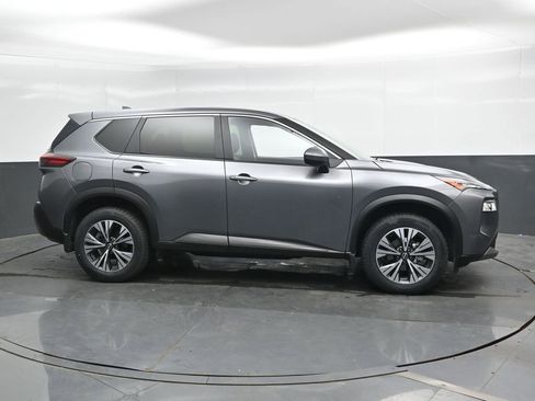 Used 2023 Nissan Rogue SV AWD/4WD image 5