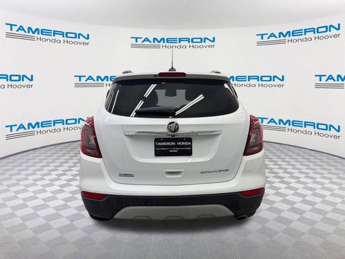 Used 2021 Buick Encore Preferred w/ Safety Package image 4