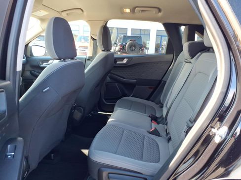 Used 2020 Ford Escape SE image 11