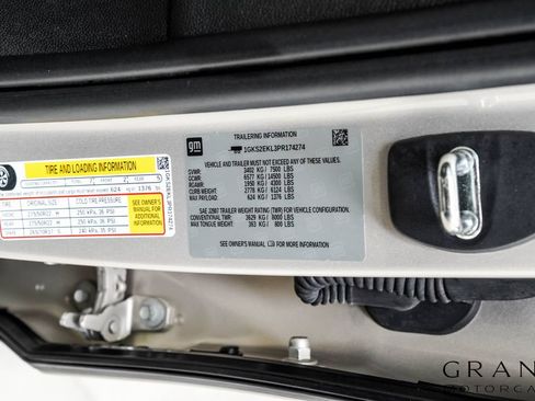Used 2023 GMC Yukon Denali Ultimate AWD/4WD image 41
