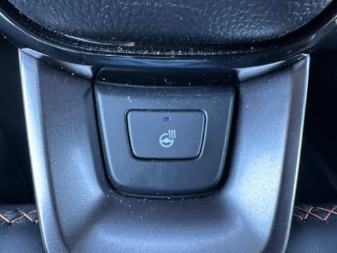 Used 2025 Honda Pilot TrailSport image 23