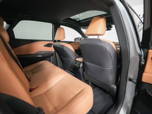 Certified 2025 Lexus RX 350 Premium FWD image 17