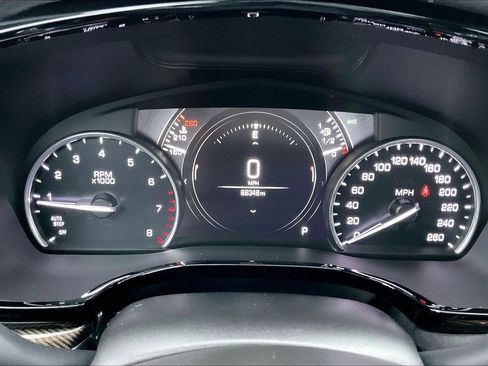 Used 2018 Cadillac XT5 Platinum image 18