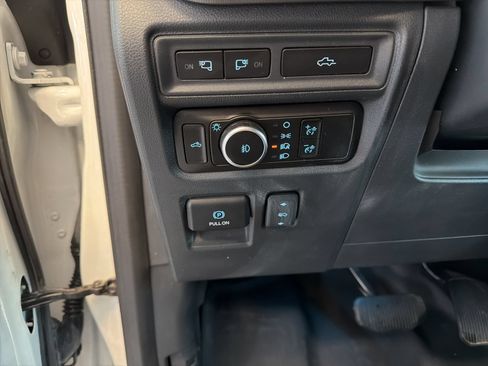 Used 2024 Ford F150 Lariat w/ Bed Utility Package AWD/4WD image 18