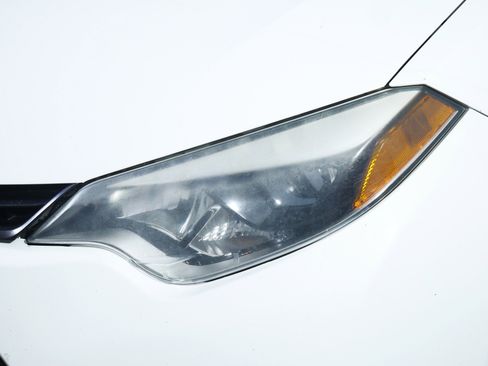 Used 2015 Toyota Corolla L image 16