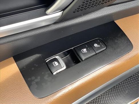 Used 2022 Kia Telluride SX w/ SX Prestige Package AWD/4WD image 15