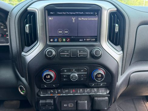 Used 2019 Chevrolet Silverado 1500 LT Trail Boss AWD/4WD image 23