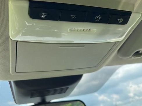 Used 2023 Nissan Sentra SV w/ All-Weather Package image 20