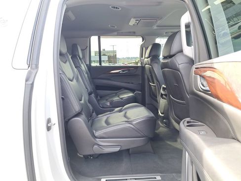 Used 2016 Cadillac Escalade ESV Premium AWD/4WD image 15