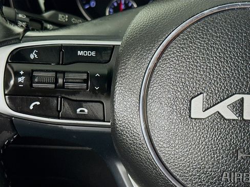 Used 2023 Kia K5 GT-Line image 13