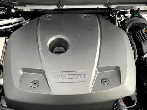 New 2025 Volvo XC60 T8 Plus w/ Protection Package Premier image 15