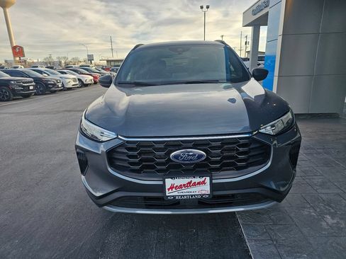Used 2025 Ford Escape ST-Line AWD/4WD image 8