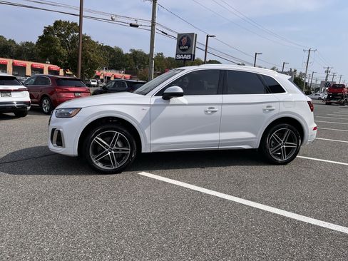 Used 2025 Audi Q5 e Premium Plus w/ Premium Plus Package image 4