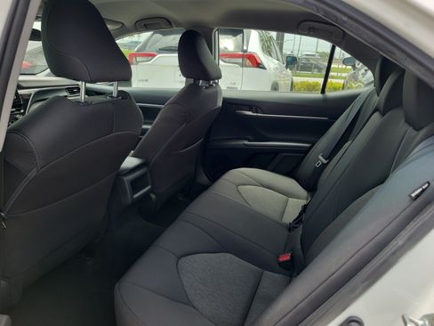 Used 2023 Toyota Camry LE FWD image 17