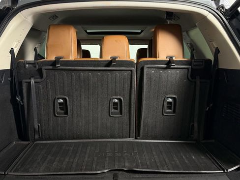 Used 2024 Nissan Pathfinder Platinum image 31