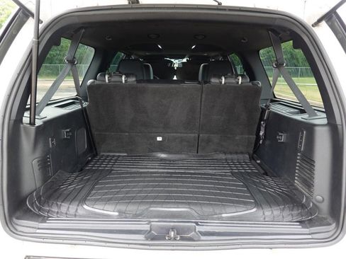 Used 2017 Ford Expedition EL Platinum RWD image 28