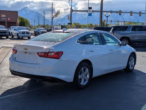 Used 2023 Chevrolet Malibu LT FWD image 4
