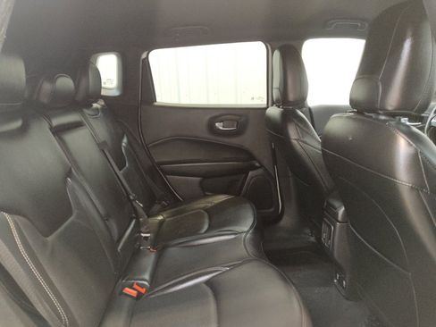 Used 2021 Jeep Compass Latitude image 19