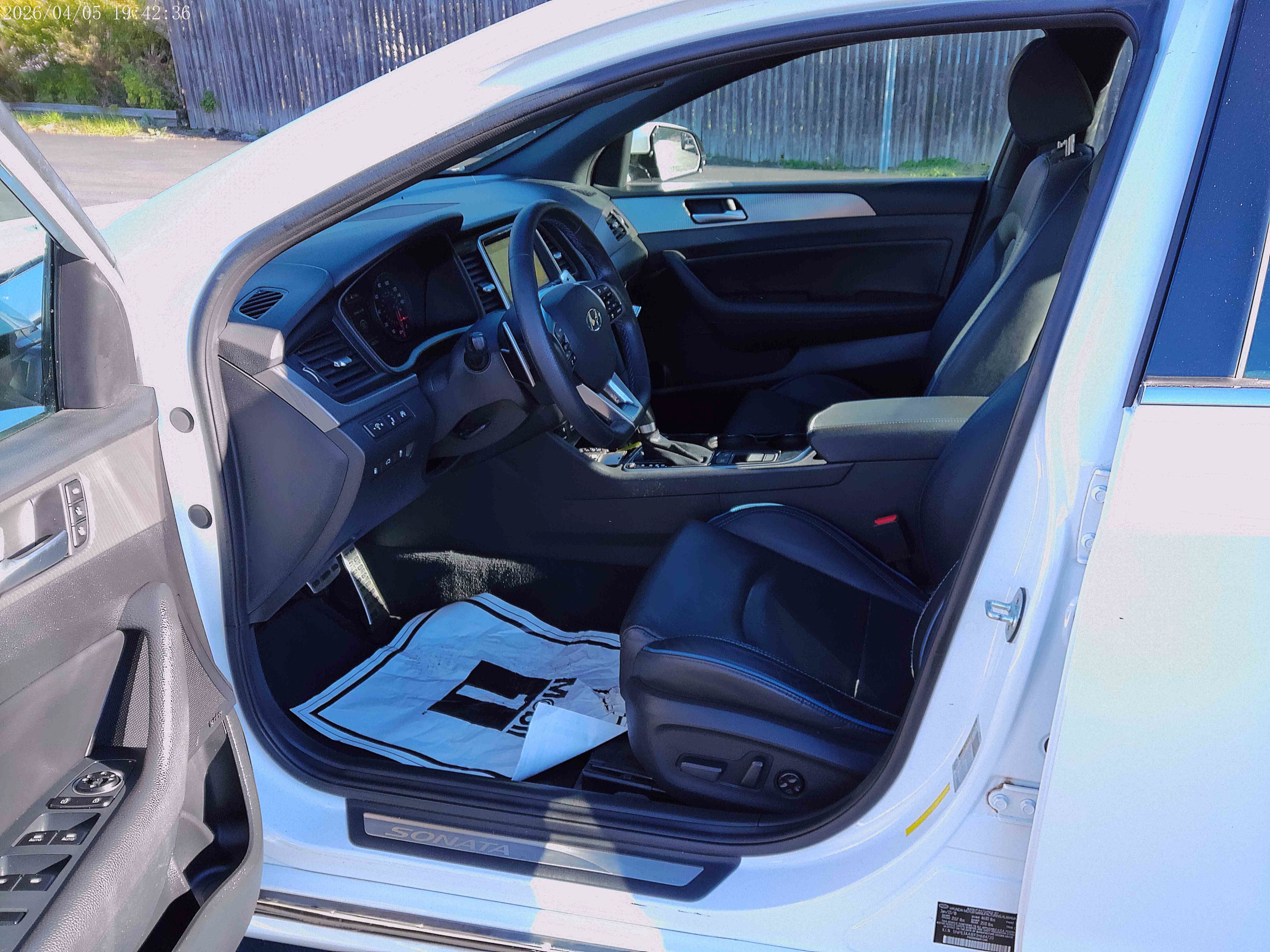 Used 2018 Hyundai Sonata Limited FWD image 12
