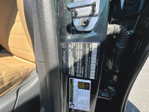 Used 2024 Mercedes-Benz GLS 450 4MATIC image 38