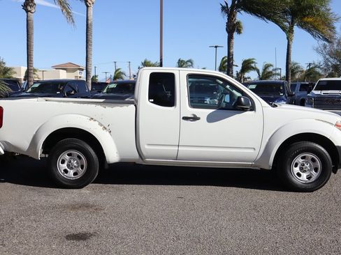Used 2018 Nissan Frontier S image 10