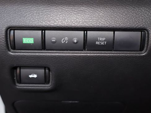 Used 2024 Nissan Sentra SV w/ All-Weather Package FWD image 20