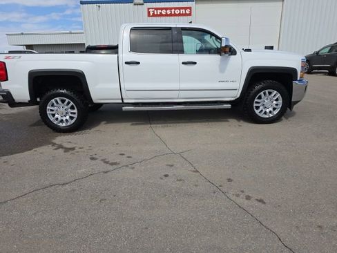 Used 2015 Chevrolet Silverado 2500 LTZ image 6