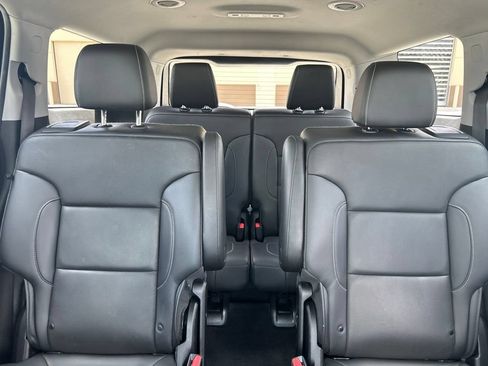 Used 2023 GMC Acadia SLT w/ Elevation Edition FWD image 25
