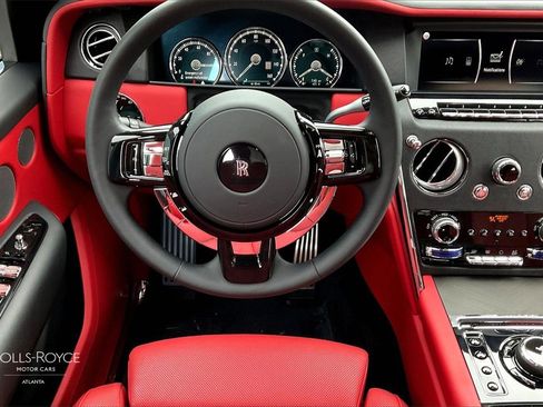 Certified 2022 Rolls-Royce Cullinan image 9