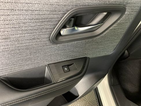 Used 2023 Nissan Rogue SV FWD image 30