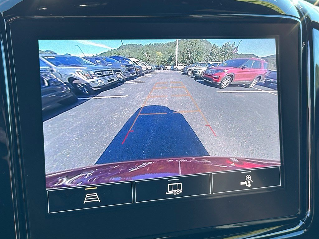 Used 2023 Chevrolet Traverse LT AWD/4WD image 15
